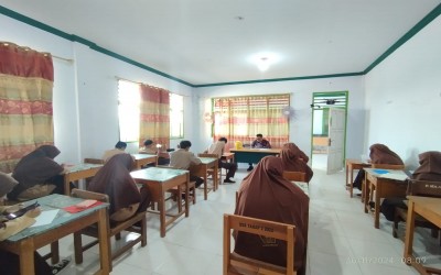Seluruh Santri Ikuti Asesmen Akhir Semester Ganjil T.P 2024/2025 Berbasis Android