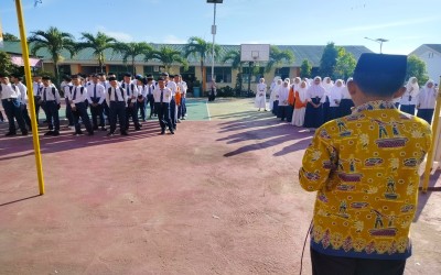 Sejumlah Calon Santri Baru Ikuti Ujian Seleksi Masuk MA Alkhairaat