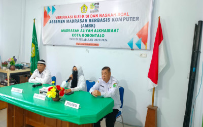 Staff Dewan Guru Ikuti Verifikasi Naskah Soal dan Kisi-Kisi AMBK 2024
